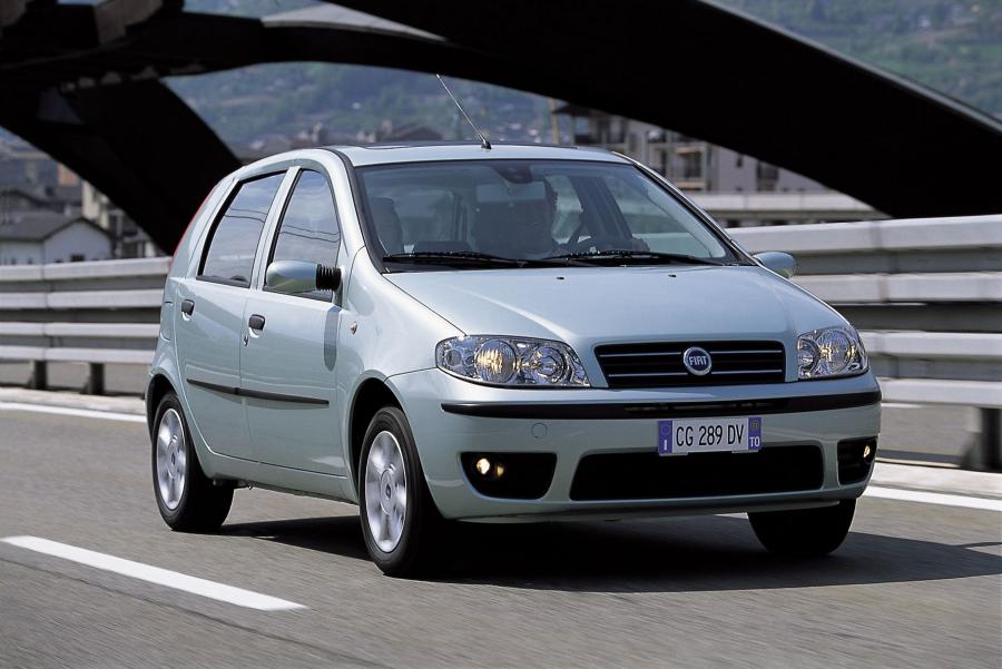  Fiat Punto 5-Door (188) 2003 года  (фото 22 из 36)